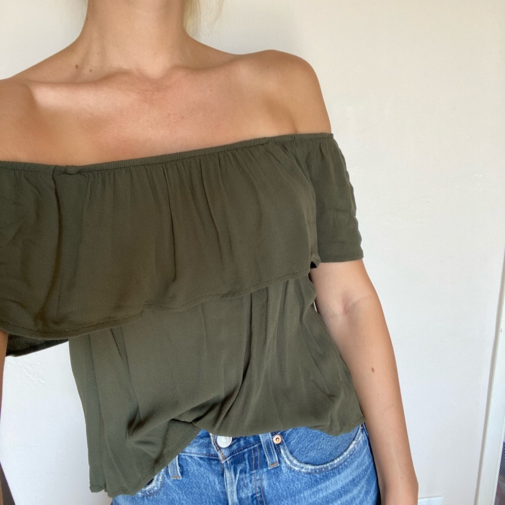 Flowwy off the shoulder top